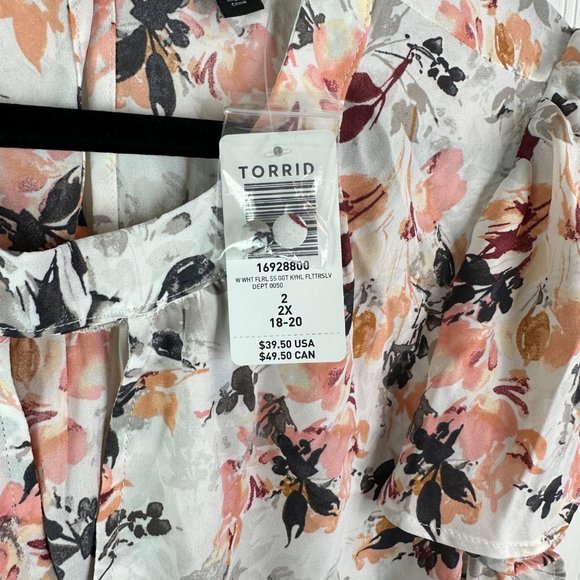 Torrid Georgette Keyhole Flutter Sleeve Blouse Size 2X NWT - Picture 6 of 6